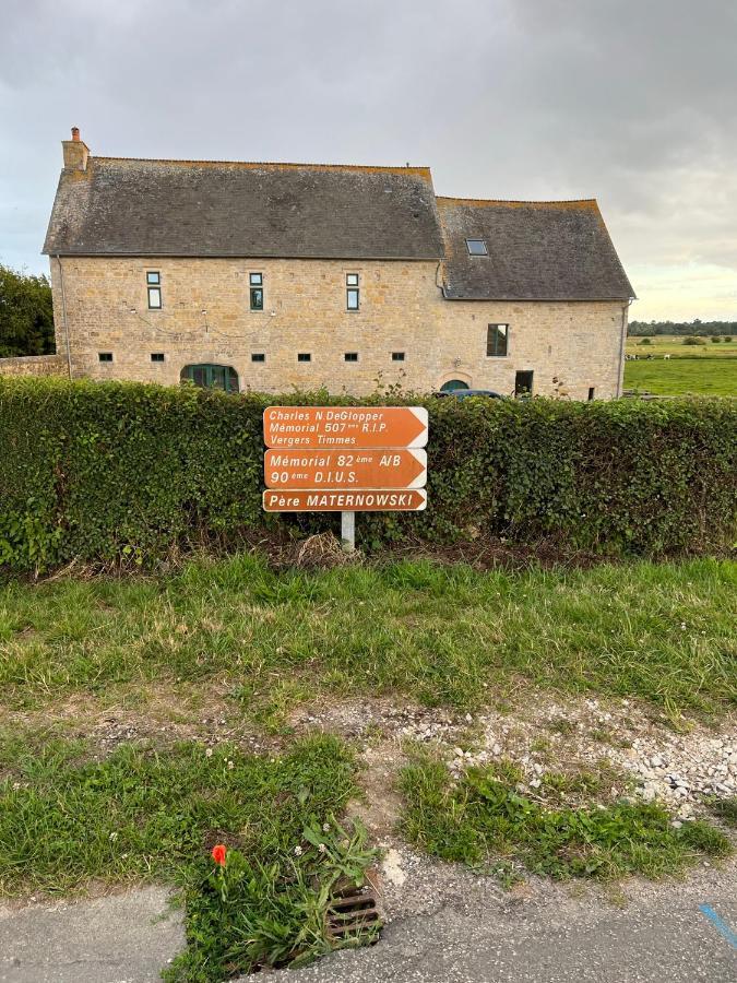 La Fiere Bridge Guest House Amfreville  Bagian luar foto