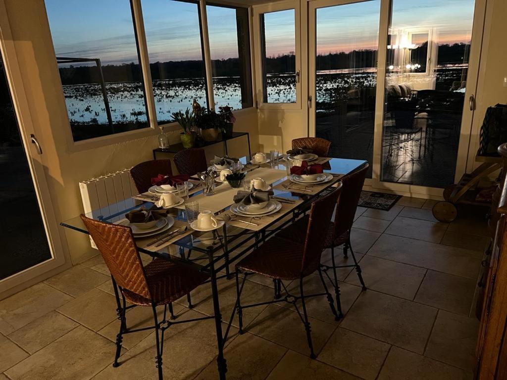 La Fiere Bridge Guest House Amfreville  Bagian luar foto