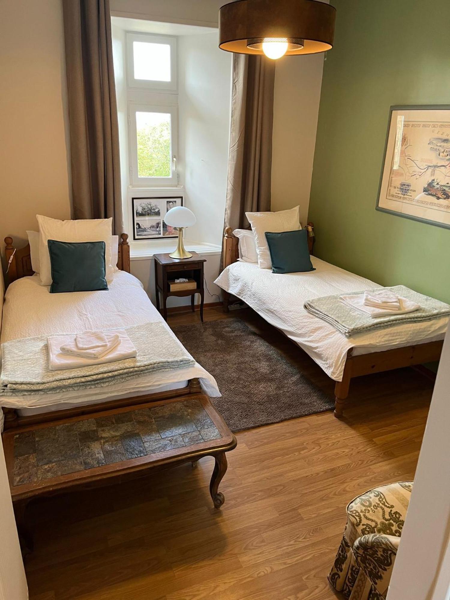 La Fiere Bridge Guest House Amfreville  Bagian luar foto